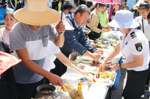 尋甸美食大賽優(yōu)勝者揭曉 “涼拌稻花魚”榜上有名