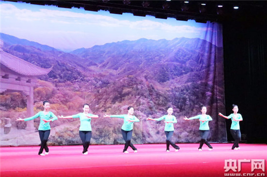 【喜迎十九大·文脈頌中華】隨州：活態(tài)形式保護(hù)花鼓戲 開(kāi)設(shè)興趣班傳承技藝