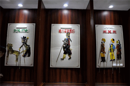 【喜迎十九大·文脈頌中華】短視頻丨皮影戲老藝人講述非遺傳承五年巨變 【喜迎十九大·文脈頌中華】短視頻丨皮影戲老藝人講述非遺傳承五年巨變