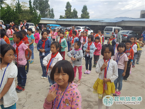盤龍德馨實驗學校組建生態(tài)豬肉養(yǎng)殖基地 為公益造血 盤龍德馨實驗學校組建生態(tài)豬肉養(yǎng)殖基地 為公益造血