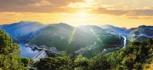 九鄉(xiāng)明月湖水利風(fēng)景區(qū)（柴石灘水庫）建成后，將極大擴寬九鄉(xiāng)風(fēng)景區(qū)格局。