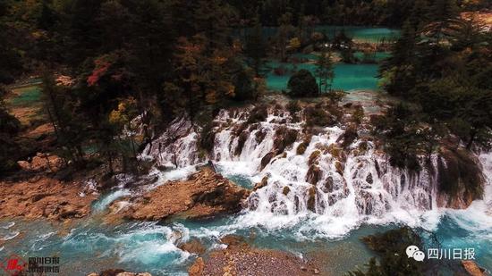 九寨溝震后首個(gè)秋:還是記憶中的童話(huà)世界