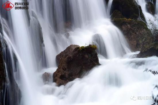 九寨溝震后首個(gè)秋:還是記憶中的童話(huà)世界