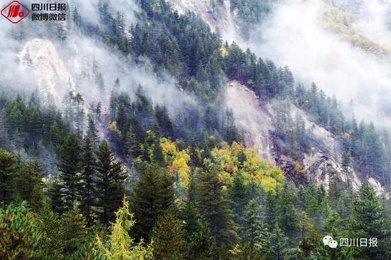 九寨溝震后首個(gè)秋:還是記憶中的童話(huà)世界