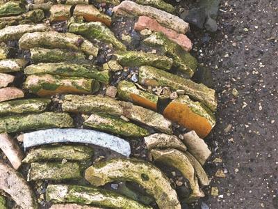 南京普德寺遺址出土“金光大道” 琉璃瓦鋪就 南京普德寺遺址出土“金光大道” 琉璃瓦鋪就