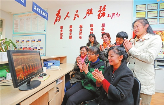 云南省各族干部群眾堅決擁護新一屆中央領(lǐng)導集體