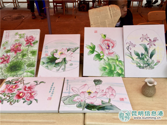 昆明市第一職業(yè)中專開展校園文創(chuàng)集市活動 展示學(xué)生專業(yè)技能