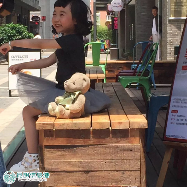 “萌趣童心”昆明小童星網(wǎng)絡(luò)選拔活動(dòng)掀起狂熱炫照風(fēng)