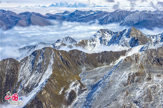 探訪海拔4860米的天堂秘境“達古冰川”