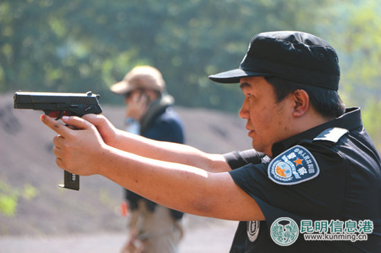 緝毒英雄李敬忠生前照片