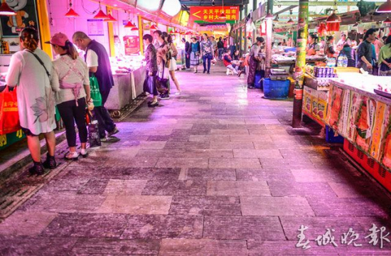 篆新市場(chǎng)管理權(quán)移交 經(jīng)營(yíng)性質(zhì)不變美食還在