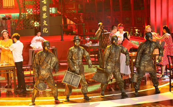 《創(chuàng)意中國》姚勁波期待父子劇團(tuán)趕超開心麻花 《創(chuàng)意中國》姚勁波期待父子劇團(tuán)趕超開心麻花