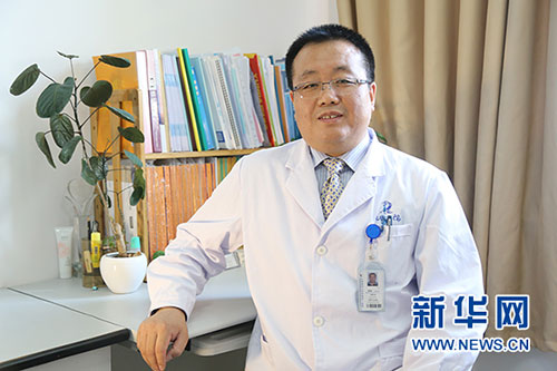 陳駿:腫瘤骨轉移患者日常需“護骨” 陳駿:腫瘤骨轉移患者日常需“護骨”