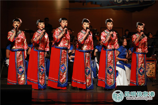 紀(jì)念《小河淌水》70周年音樂會(huì)在云南藝術(shù)學(xué)院首演 紀(jì)念《小河淌水》70周年音樂會(huì)在云南藝術(shù)學(xué)院首演