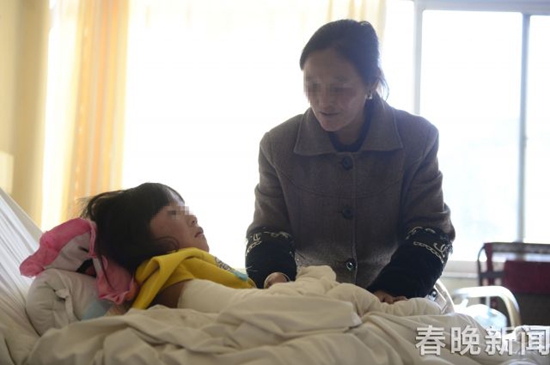 身患小兒麻痹小女孩小潔燒傷追蹤 身患小兒麻痹小女孩小潔燒傷追蹤