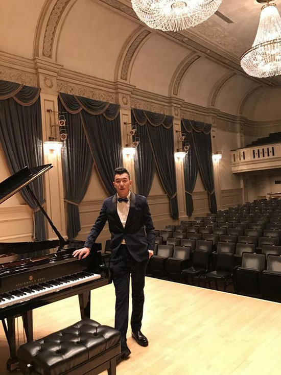 歌唱家吳柏成國際聲樂比賽獲獎 卡內基音樂廳唱響廣西民歌 歌唱家吳柏成國際聲樂比賽獲獎 卡內基音樂廳唱響廣西民歌