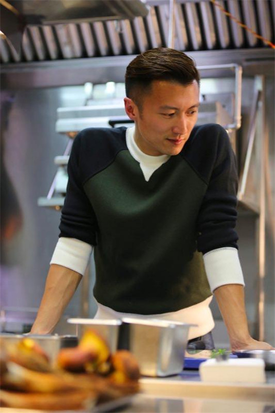 謝霆鋒《鋒味》明日開啟云南美食之旅 國資商城促成“滇鋒對決” 謝霆鋒《鋒味》明日開啟云南美食之旅 國資商城促成“滇鋒對決”