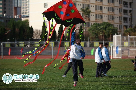 昆一中“全國文明校園”煉成記