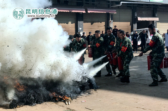 王旗營(yíng)蔬菜批發(fā)市場(chǎng)開展消防知識(shí)培訓(xùn)及演練 王旗營(yíng)蔬菜批發(fā)市場(chǎng)開展消防知識(shí)培訓(xùn)及演練