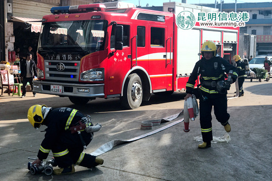 王旗營(yíng)蔬菜批發(fā)市場(chǎng)開展消防知識(shí)培訓(xùn)及演練 王旗營(yíng)蔬菜批發(fā)市場(chǎng)開展消防知識(shí)培訓(xùn)及演練