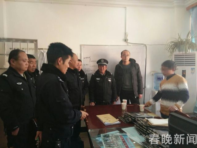 男子爬醫(yī)院窗戶欲跳樓 生死一線間被醫(yī)務(wù)人員救下 男子爬醫(yī)院窗戶欲跳樓 生死一線間被醫(yī)務(wù)人員救下