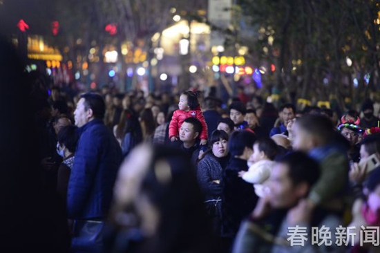 再無(wú)飛雪！昆明連續(xù)兩年文明過(guò)“平安夜”