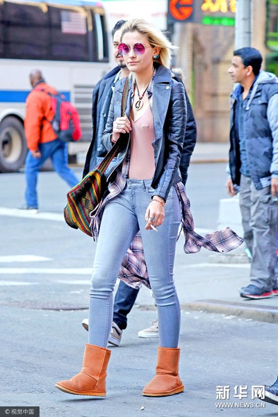 雪地靴幫你在這個(gè)冬天暖成一把火