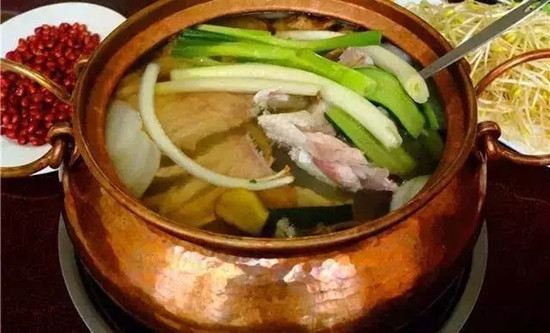 江川星云湖大魚(yú)已上岸 昆明人趕緊南下采購(gòu)腌制