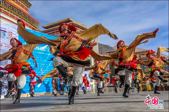 越南留學(xué)生與瀾滄江源頭的“甜蜜初戀” 越南留學(xué)生與瀾滄江源頭的“甜蜜初戀”