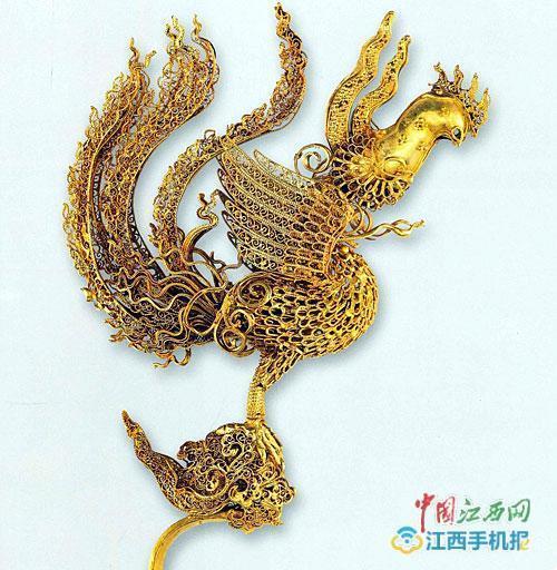 明代王妃墓葬珍寶展出 藩王妃婆媳飾品“撞衫” 明代王妃墓葬珍寶展出 藩王妃婆媳飾品“撞衫”