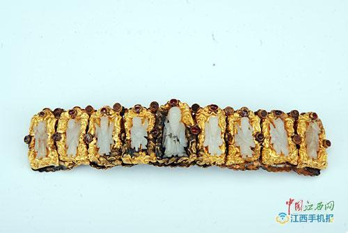 明代王妃墓葬珍寶展出 藩王妃婆媳飾品“撞衫” 明代王妃墓葬珍寶展出 藩王妃婆媳飾品“撞衫”