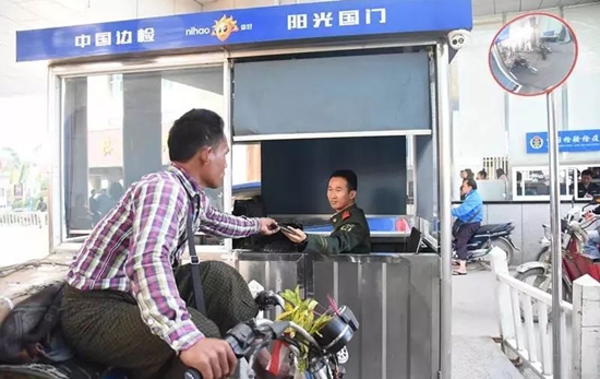 創(chuàng)歷史新高 2017年瑞麗口岸出入境流量突破1700萬(wàn) 創(chuàng)歷史新高 2017年瑞麗口岸出入境流量突破1700萬(wàn)