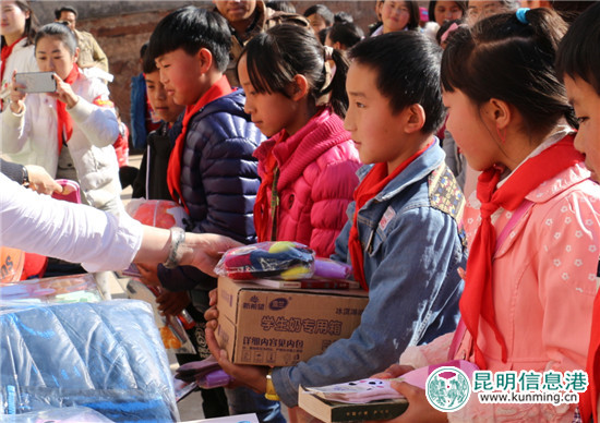 新希望雪蘭牛奶暖冬行動讓“冰花孩子”不再寒冷
