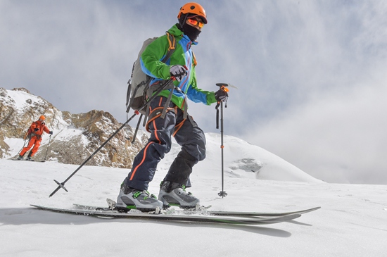 高山滑雪 與冰雪親密接觸