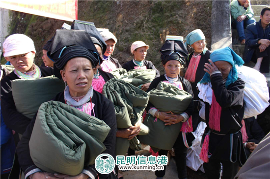 昆明之美攜手企業(yè)家 大寒節(jié)氣為元陽瑤新寨送溫暖 昆明之美攜手企業(yè)家 大寒節(jié)氣為元陽瑤新寨送溫暖