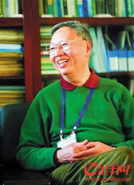 【中國夢·踐行者】“布衣院士”為教育事業(yè)奉獻所有 祖屋贈給家鄉(xiāng)小學 【中國夢·踐行者】“布衣院士”為教育事業(yè)奉獻所有 祖屋贈給家鄉(xiāng)小學