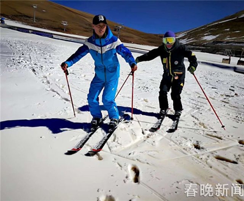 云南首個高山滑雪場27日會澤迎客