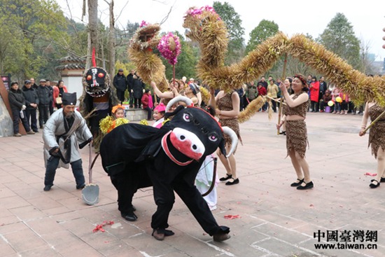 【網(wǎng)絡(luò)媒體走轉(zhuǎn)改】“春節(jié)老人”落下閎：讓閬中IP走出歷史，走向世界