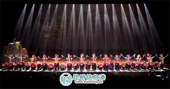 文化惠民 盤龍區(qū)組織千余市民免費(fèi)觀看《云南映象》 文化惠民 盤龍區(qū)組織千余市民免費(fèi)觀看《云南映象》