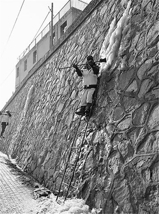 這道暖心風(fēng)景線 比雪景更美 這道暖心風(fēng)景線 比雪景更美