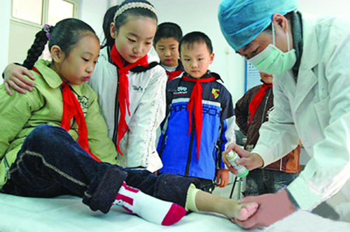 讓校醫(yī)成為中小學(xué)標(biāo)配