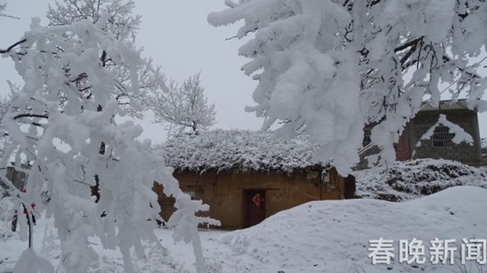 冰雪封凍下鶴舞高原 昭通大山包美出新境界 冰雪封凍下鶴舞高原 昭通大山包美出新境界