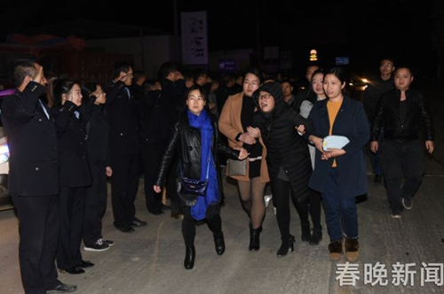 巧家縣民警因公犧牲 警嫂誓言讓人淚目 巧家縣民警因公犧牲 警嫂誓言讓人淚目