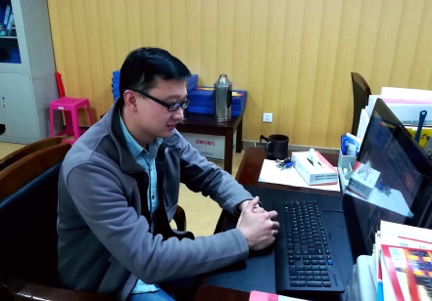  除夕之夜，在崗位上值勤的于宵寧。