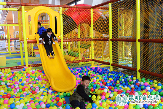 春節(jié)黃金周 中國鐵路昆明局集團(tuán)有限公司發(fā)送旅客101.9萬人