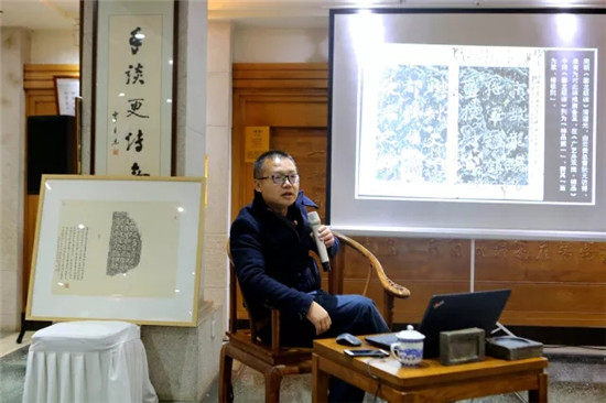 傳拓留影金石為開 這個男人讓中國最古老的印刷術(shù)在彩云之南“活”起來
