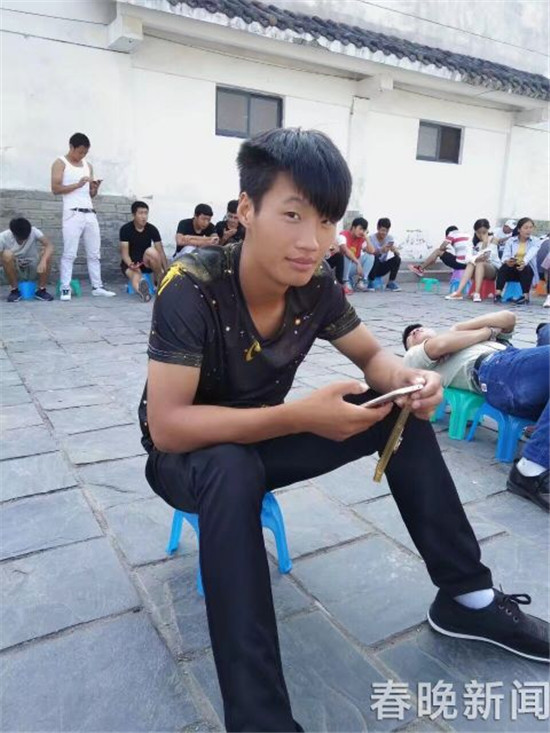 昭通18歲大學(xué)生除夕上山救火遇難 系村里第一個(gè)大學(xué)生