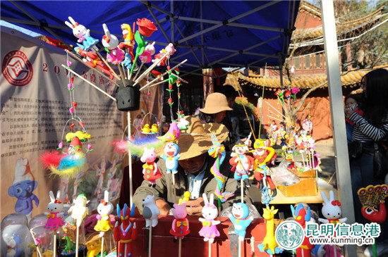 非物質文化遺產展示充滿濃濃的年味 昆明日報記者楊艷輝攝