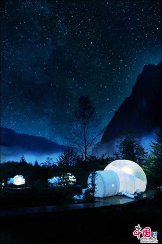 環(huán)貢嘎旅游線——燕子溝白雪紅石醉人心 環(huán)貢嘎旅游線——燕子溝白雪紅石醉人心