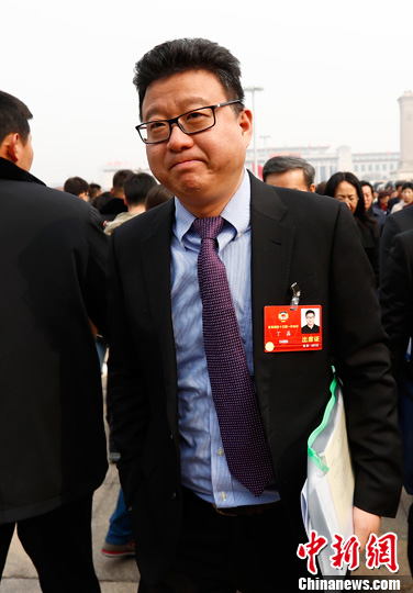 民營企業(yè)家參政議政 關(guān)注新科技改變生活 民營企業(yè)家參政議政 關(guān)注新科技改變生活